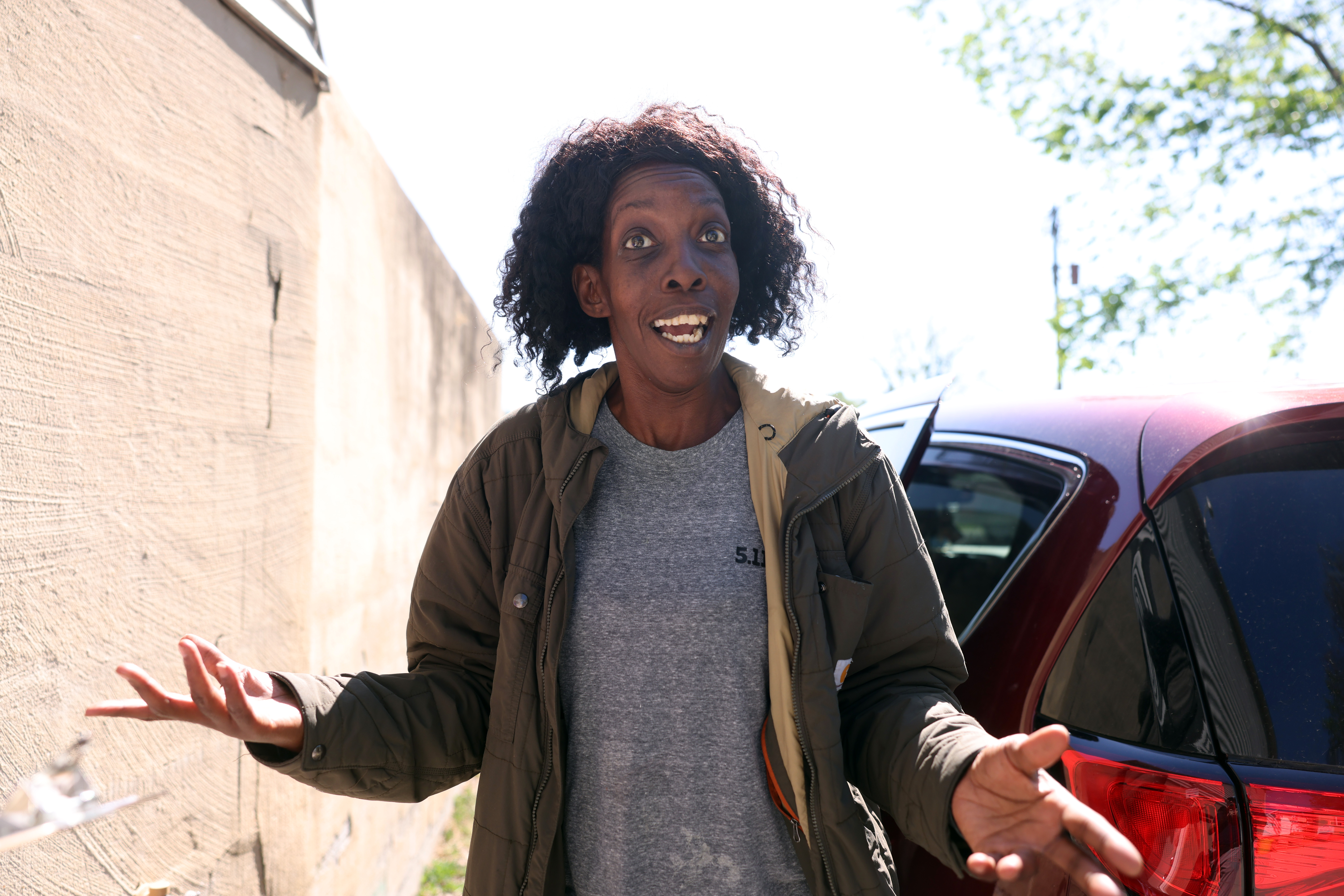 D'anna is a single mom who visits the food pantry to make sure she provides healthy foods for het kids.